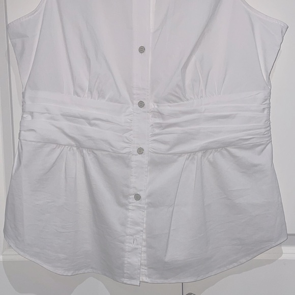 New York and Company Blouse - Picture 4 of 9